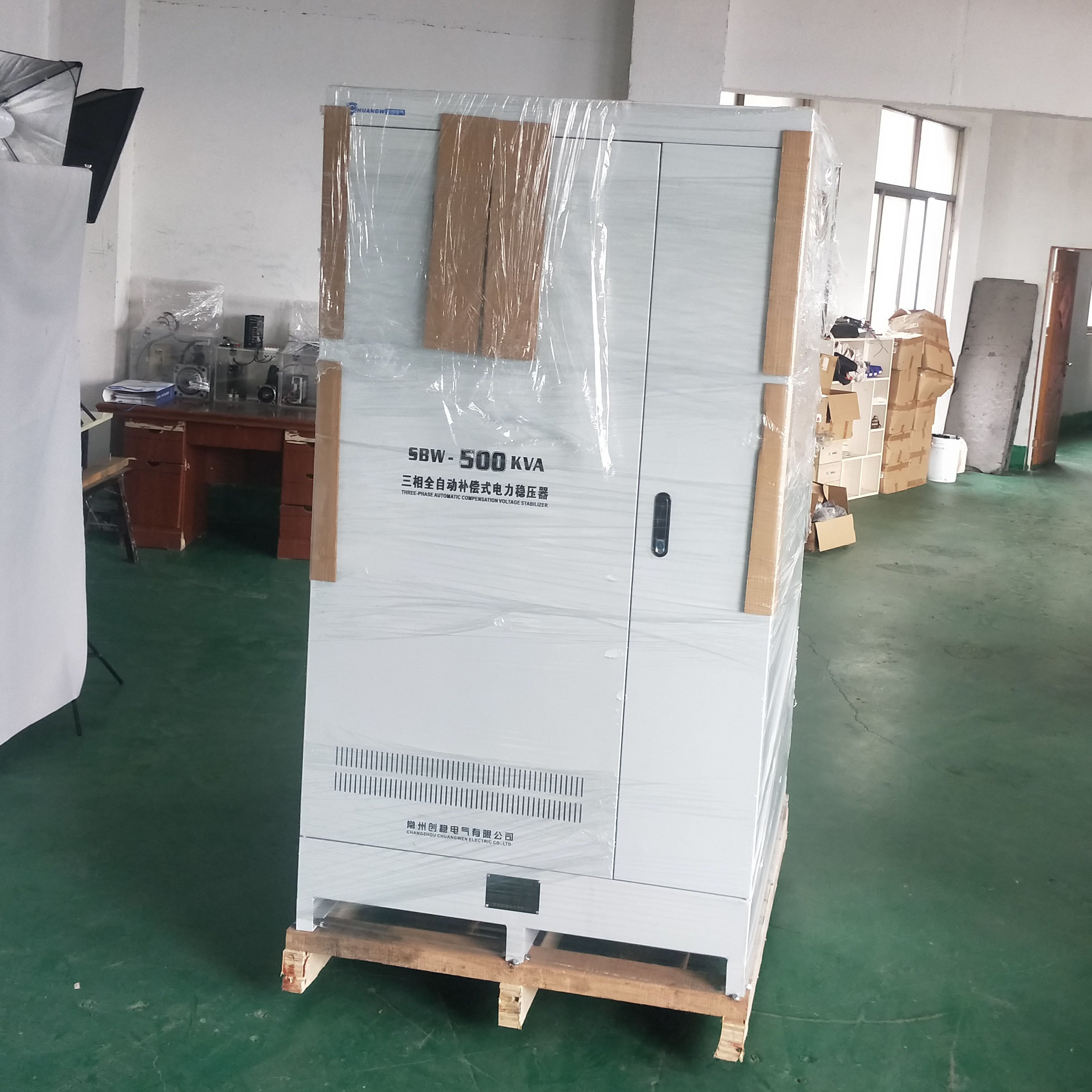 三相高精度全自動穩壓器價格